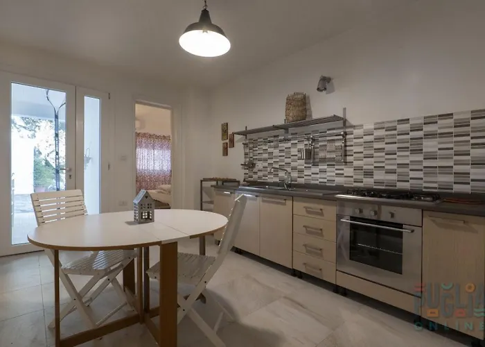 בית נופש Casa Lu Mare Puglia On Line *